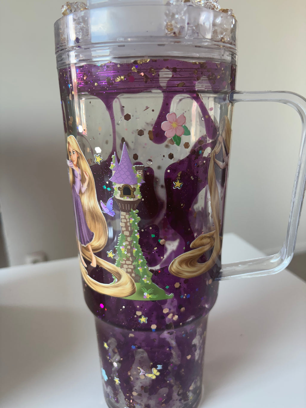 Cup’s poignet Raiponce